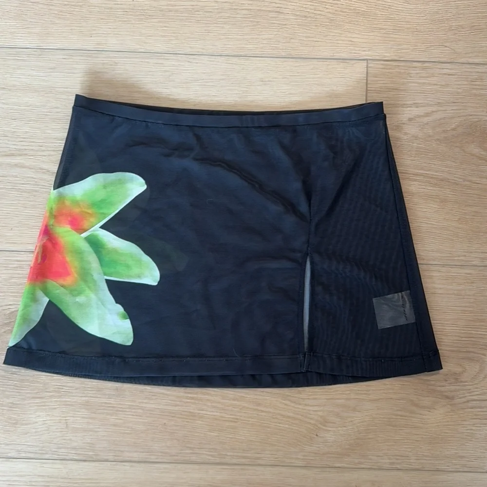 SET - with harper lu matching black & green floral mesh top & skirt - Picture 5 of 6